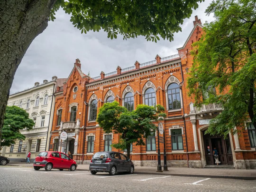 Radom co zwiedzić: Odkryj nieznane atrakcje i ukryte skarby