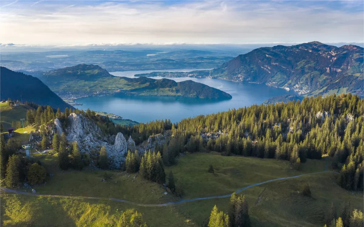 Co zwiedzić w Szwajcarii? Odkryj ukryte skarby i atrakcje